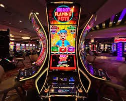 Online Slots ကစားသောအခါ Spin ဘီးများ လှည့်ပတ်ပြီး ဆုဆင်းသောမြင်ကွင်း